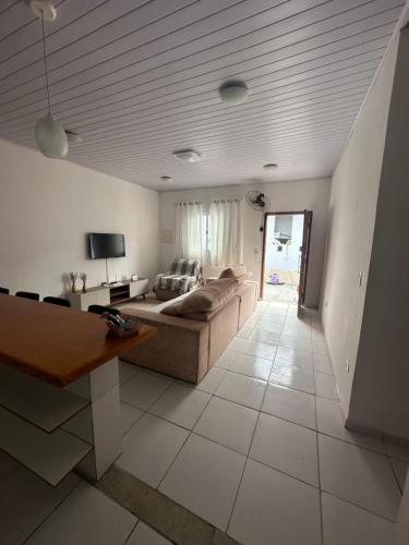 Shared lounge/TV area, Casa terrea Jardim Enseada in Enseada