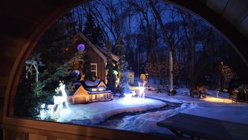 桑拿, Everchanging Seasons-Hot Tub, Game Haven & Central Retreat in 伯恩斯維爾