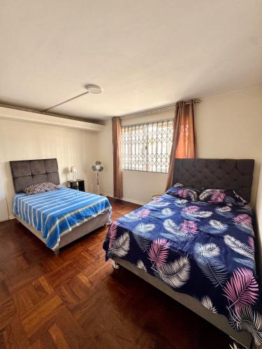 Miraflores, habitación Triple en apartamento compartido