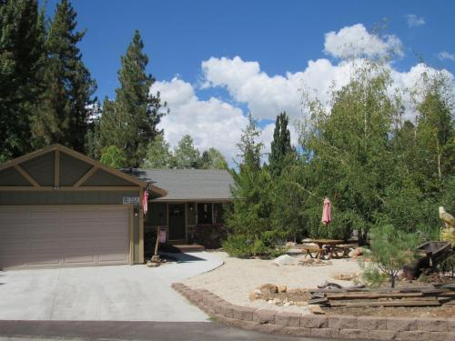 Piece of Paradise in Big Bear Lake, USA