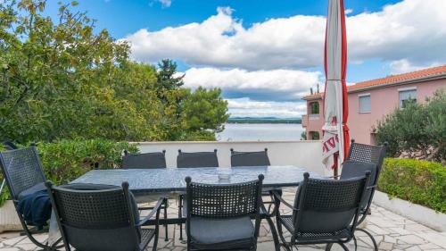 Holiday home in Tkon/Insel Pasman 6922 - Tkon