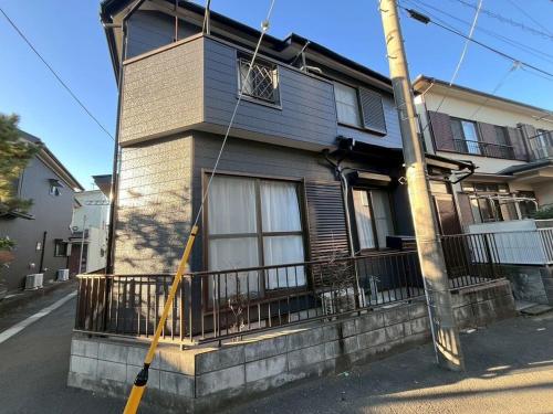 海まで徒歩1分 駅まで8分 畳でくつろぐフルリノベの静かなお家 in Oiso