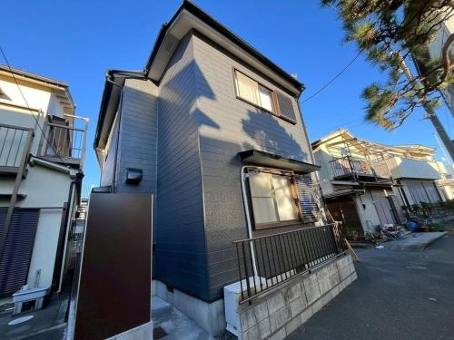 海まで徒歩1分 駅まで8分 畳でくつろぐフルリノベの静かなお家 in Oiso