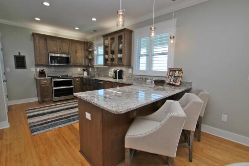All Mohs Paradise by Youngs Suncoast in Fort Morgan