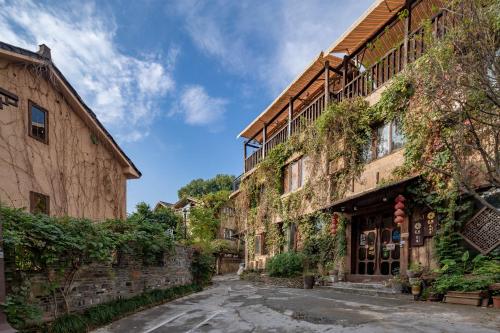 Yinmu Hetang Homestay, West Lake, Hangzhou – khách sạn tại Quận Tây Hồ cũ