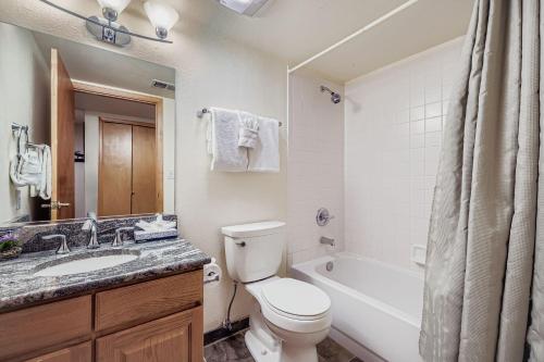 Village Point 120 townhouse - image 3
