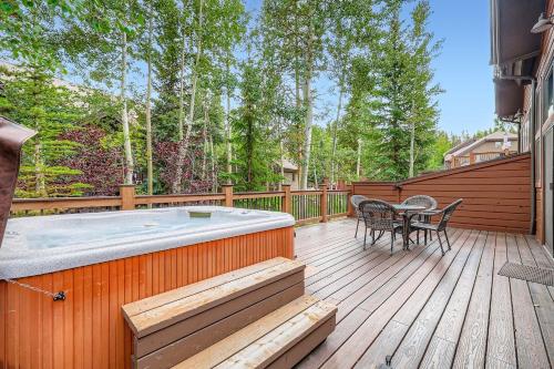 Village Point 120 townhouse in Warrior's Mark