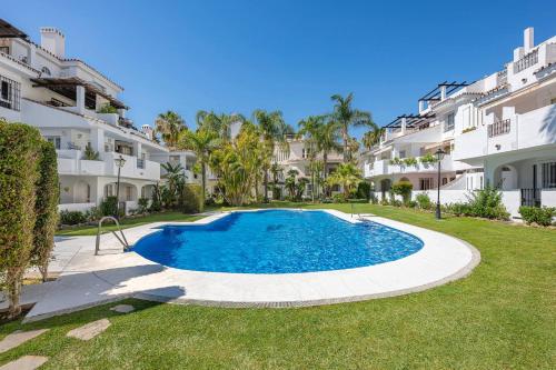 The Scandi-Aries Studio Luxury in Nueva Andalucia - image 3