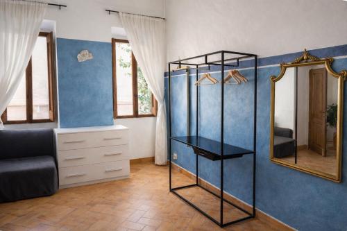 Historic roman Home by Campo de Fiori 4