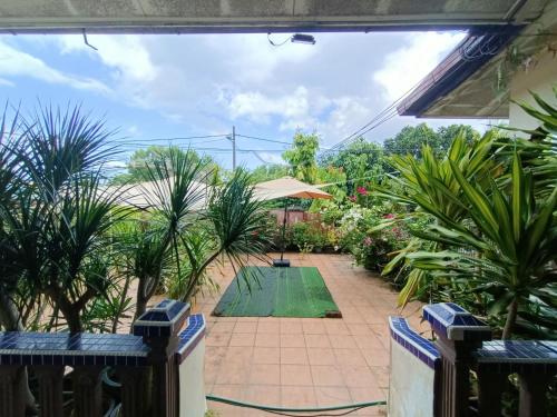Garden, Delima Guest House Kangkar Pulai in Pulai