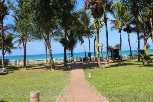 Royal Wave, Beachfront, Nilaveli – khách sạn tại Bãi trước biển Nilaveli
