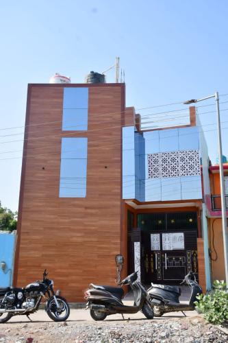 Pushpanjali Grand Inn photo 4