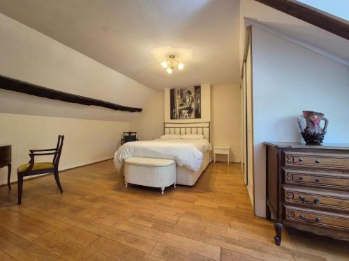 Magnificent 18th Century, 5 Star Luxury Spa in Ceauce