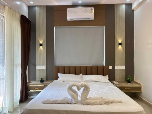 Bed, IAN Hotels in Jayanagar