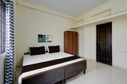 Aditya Residency SRI Ramachandra Medical College in Poonamallee