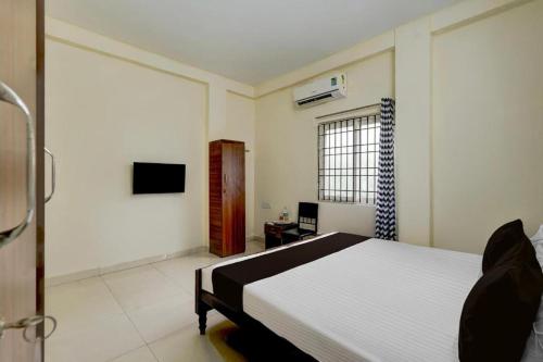 Aditya Residency SRI Ramachandra Medical College in Poonamallee