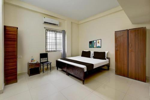 Aditya Residency SRI Ramachandra Medical College in Poonamallee