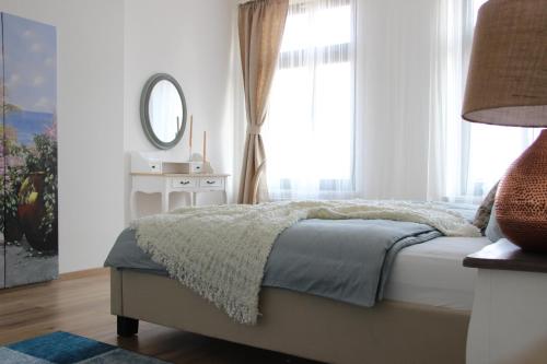 Leon Apartments - image 10