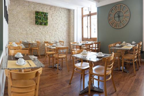 호텔 뒤 노드 (Hotel du Nord) in 안시