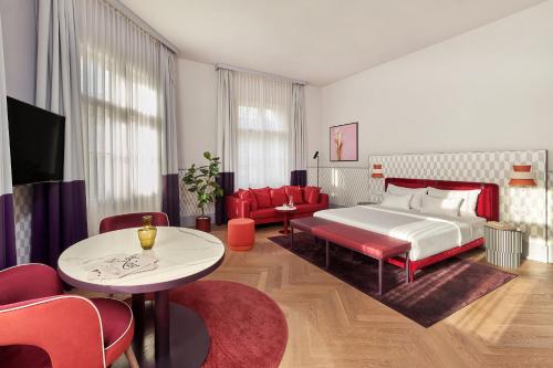 room detail thumbnail 0