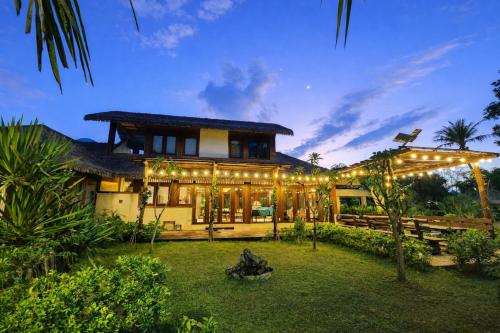 Exterior view, Orchid Villa & Homestay Farm Lăng Cô in Lang Co