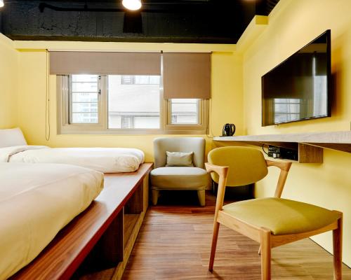 Japanese Triple Room image 7