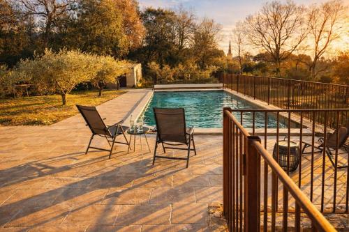 Studio cosy à Lagnes avec Piscine au milieu des oliviers 4