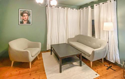 3 Bedroom Pet Friendly Home In Kristineberg in 보름셀레