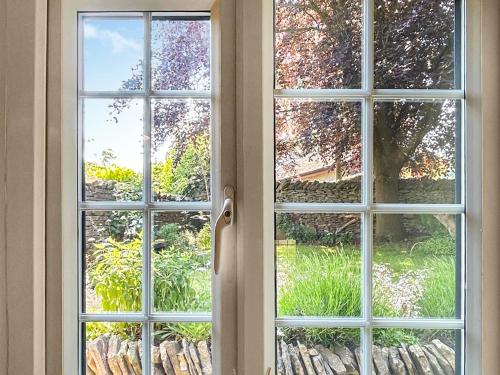 Skats, Pond Cottage in West Witton