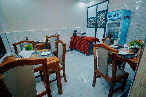 Cityscape And Retreat Hotel in มเบยา