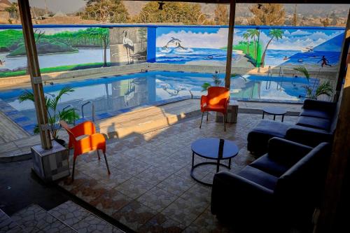 Cityscape And Retreat Hotel in มเบยา