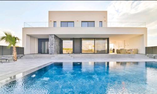 Palme Luxury Villa in Thrapsano