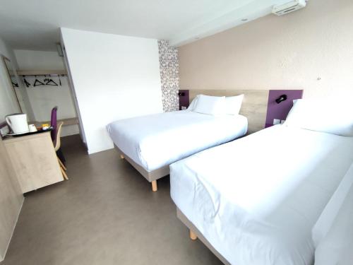Sleeps 3