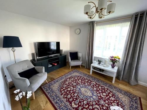Entire 3 bedroom house in suburban area - Edinburgh