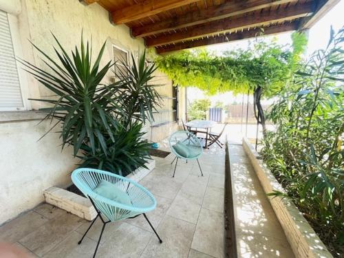 Kert, La Treille cozy villa basement in Provence in Sainte-Tulle