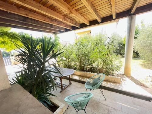 La Treille cozy villa basement in Provence in Sainte-Tulle
