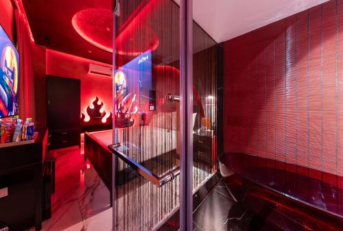 Shower, Pynt Hotel 5 in Tan Phu
