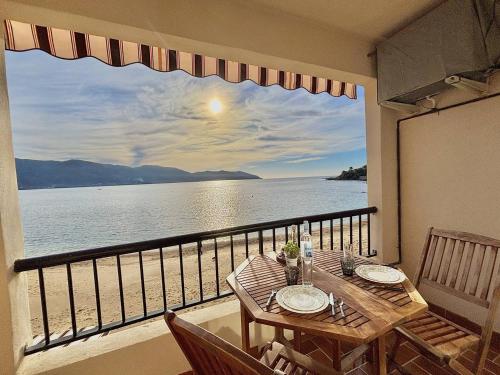 Skats, Studio terrasse vue mer Tiuccia in Casaglione ciems
