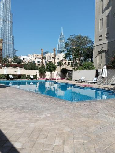 Elegant 2BR Apt in Yansoon 3 w/ Burj Khalifa Views