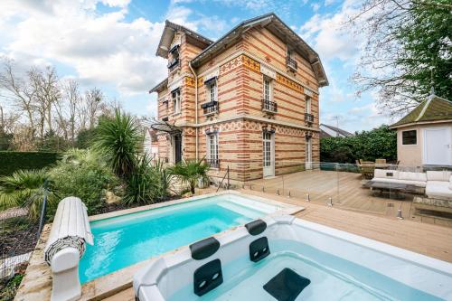A szálláshely kívülről, Villa Les Roches - Confort & Relaxation in La Ferté-Gaucher