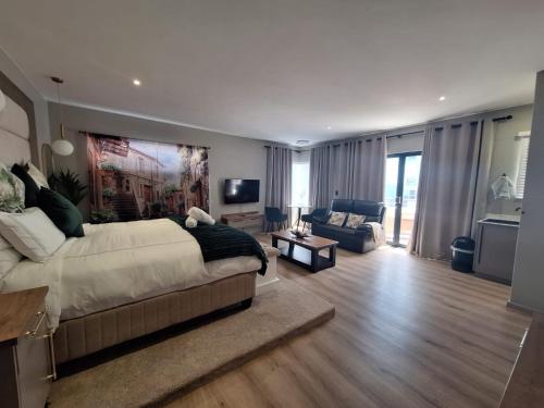 Calypso Sunset Guest House in Langebaan