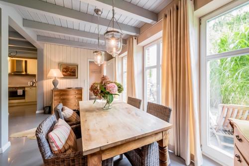 Exterior view of Bauernkate Seerose