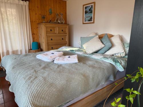 Chalet la Licorne - Cozy Alpine Hideaway in Diogne – khách sạn tại Chermignon