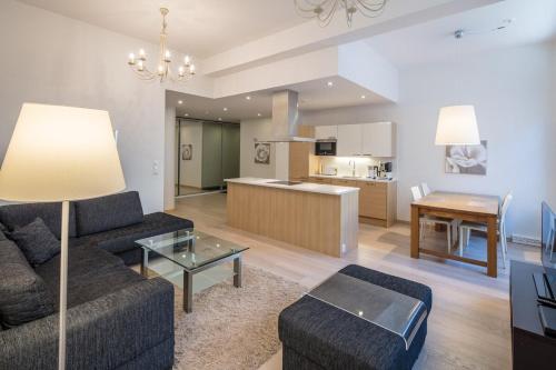 One-Bedroom Apartment with City View