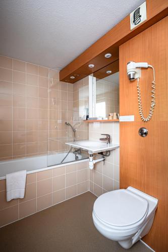 Kyriad Rennes Nord Hotel - image 3