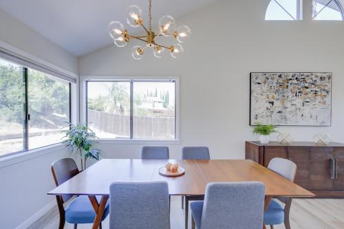 5 bedroom home 2 miles from Loma Linda Medical in Loma Linda