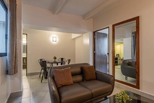 Stylish condo with rooftop in Roma Norte - image 5