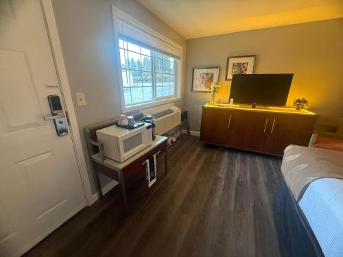 Naval Suites by FairBridge - image 10