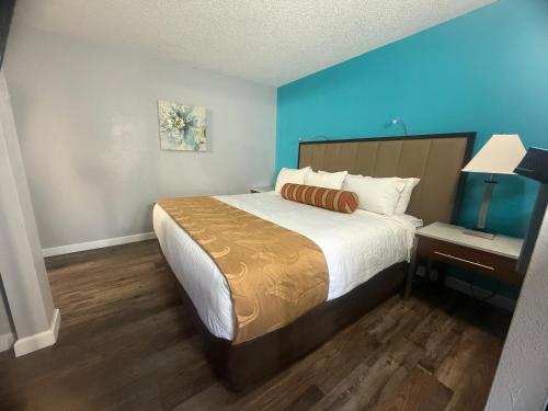 Naval Suites by FairBridge - image 13