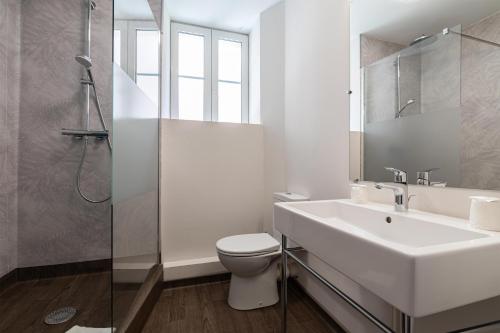 Best Western Le Bristol Room Type - Standard Twin Room - Non-Smoking